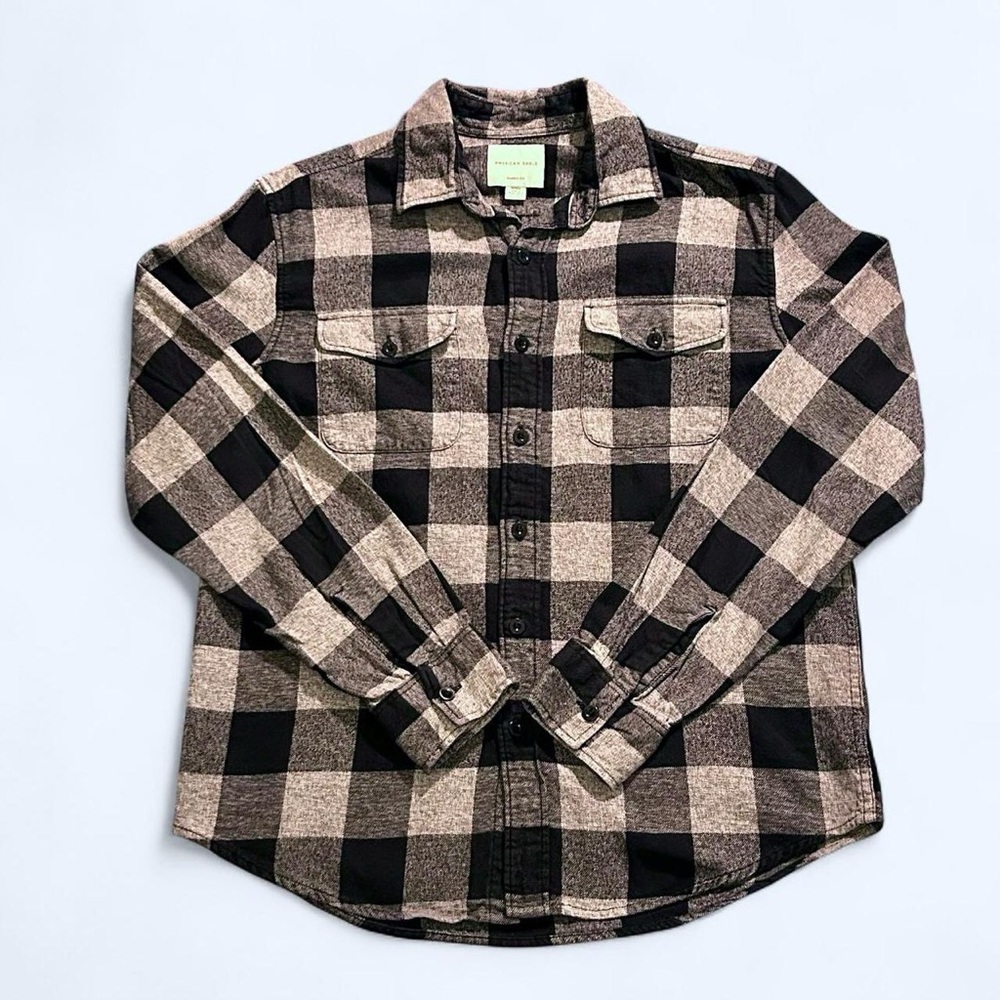 American Eagle Black and Grey Plaid Flannel Shirt (Men’s M)